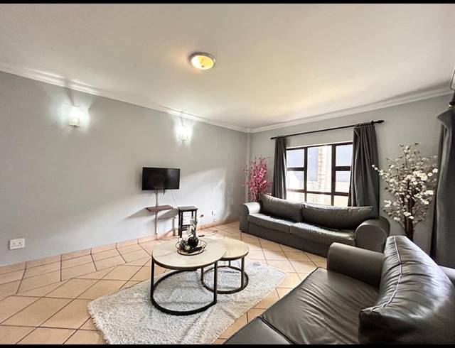 3 BEDROOM APARTMENT FOR SALE IN SCHOEMANSVILLE